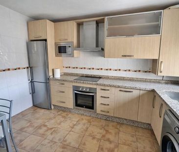 Alquiler de piso en Victoria Eugenia - Photo 4