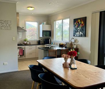 50 Greenbough Lane, Greenhithe - Photo 2