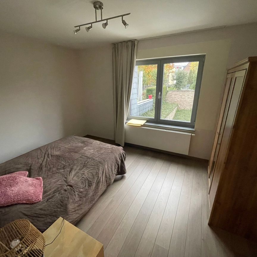 Appartement met twee slaapkamers en centrale ligging te huur - Foto 1