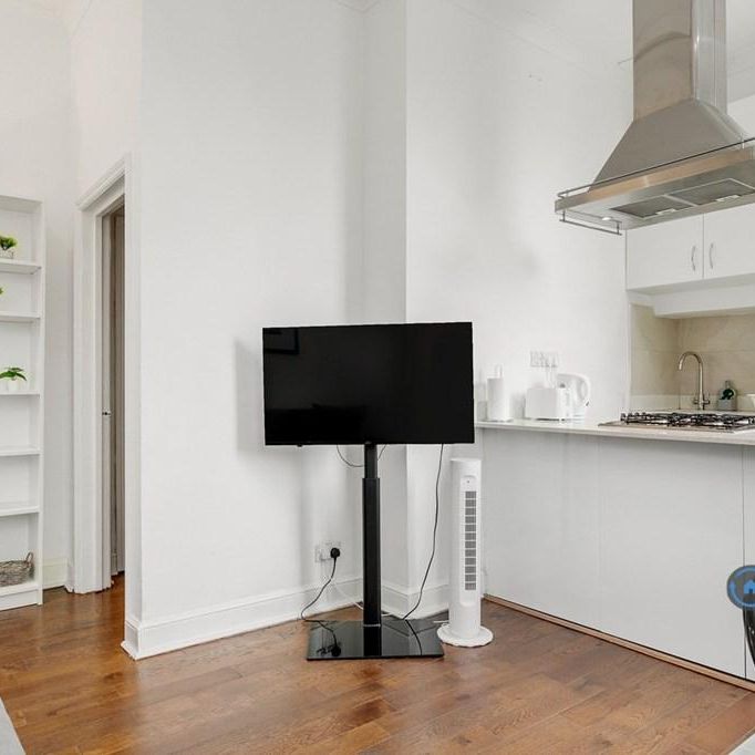 1 bedroom flat to rent - Photo 1