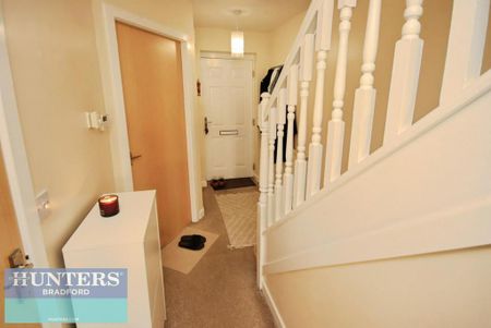 2 bedroom semi-detached house to rent - Photo 2