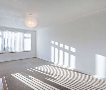 Three Bedroom Home with Driveway & Garage - Photo 3