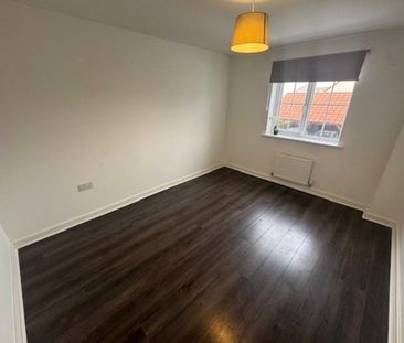 4 bedroom terraced house to rent - Photo 6