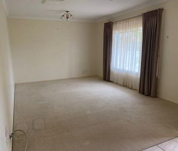 Sweet family home! - Photo 1