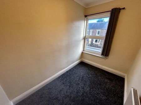4 bedroom terraced house to rent - Photo 5