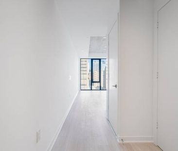 Dundas & McCaul - Brand new bachelor for RENT - Photo 2