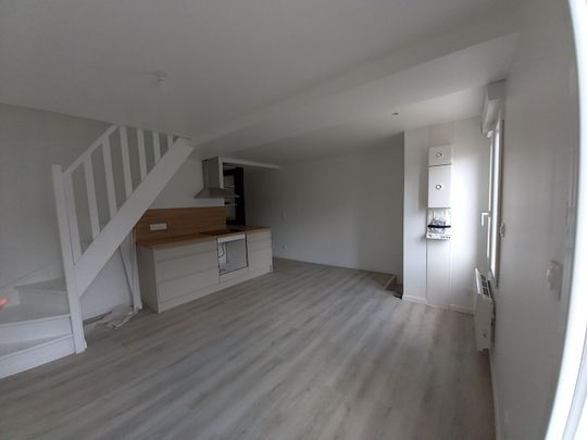 Location maison de ville 3 pièces, 55.00m², Étrépagny - Photo 1