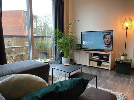 Prachtig 1 slaapkamer appartement nabij het station en centrum van Waregem - Photo 4