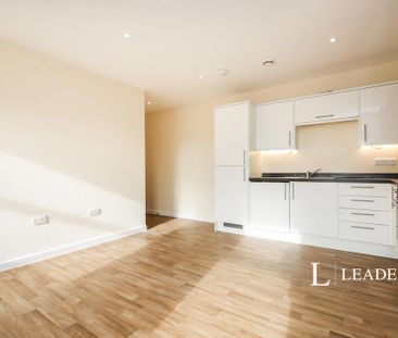 1 bedroom flat to rent - Photo 2