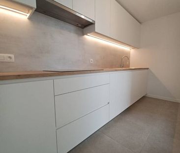 BEN- APPARTEMENT MET 2 KAMERS, GROOT TERRAS EN GARAGE VLAKBIJ DE MA... - Photo 6