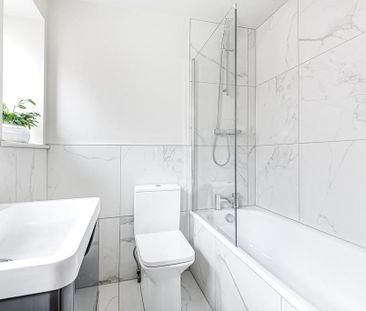 2 bedroom semi-detached house to rent - Photo 3