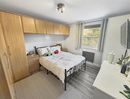 2 bedroom property to rent - Photo 1