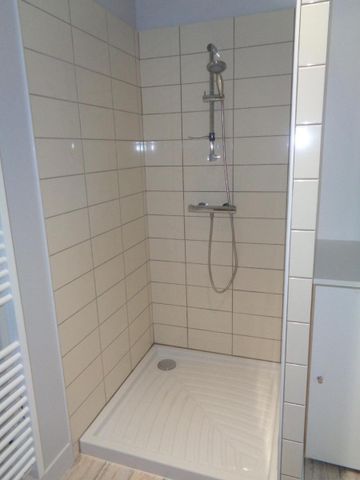 Location Appartement 3 pièces 51m² CHAUVIGNY 86300 - Photo 5