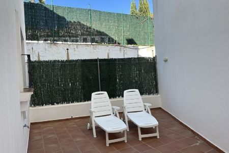 3 Bedroom Townhouse For Rent in Benahavís, Málaga - Photo 4