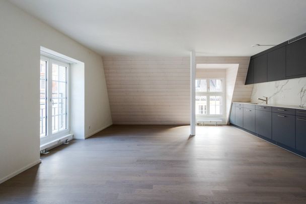Stilvolle 2.5-Zimmer-Wohnung (73 m2) im Altstadthaus in Solothurn - Photo 1