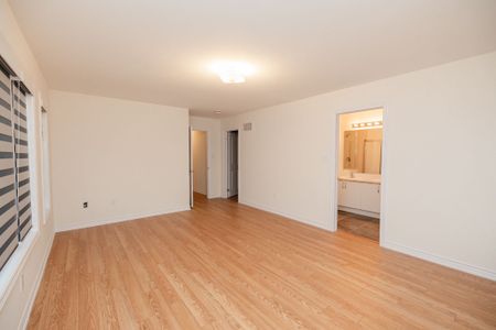 For Lease - 45 Tamworth Terrace, Barrie, Ontario - Photo 2