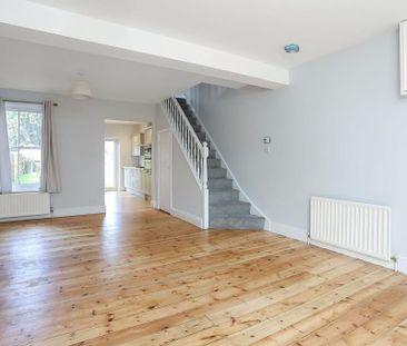 3 bedroom terraced house to rent - Photo 6