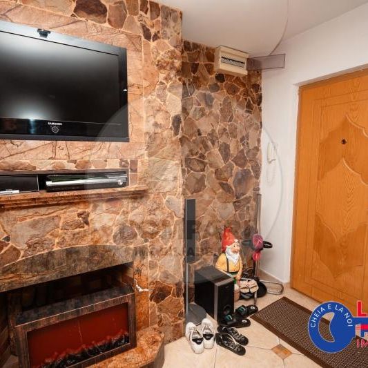 ID 168 APARTAMENT SPAȚIOS DE ÎNCHIRIAT – CARTIER C5 - Fotografie 1