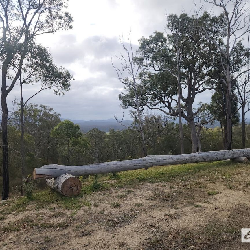 Charming Two-Bedroom Cabin with Stunning Mountain Views! - Photo 1