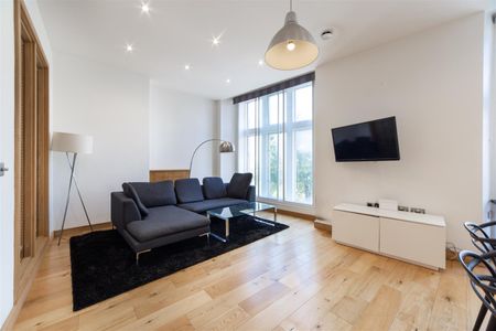 2 bed apartment to rent in Grainger Street, City Centre, NE1 - Photo 5