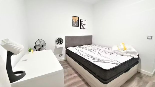 Calle Vía Carpetana, Madrid, Community of Madrid 28047 - Photo 1