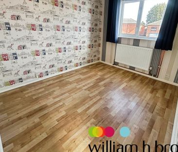 High Street - Photo 1