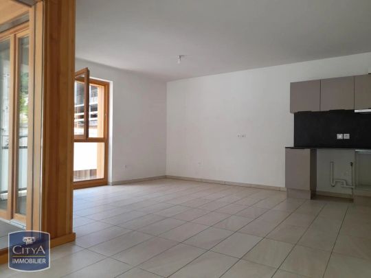 Appartement à louer 4 pièces 82.59m² - Photo 1
