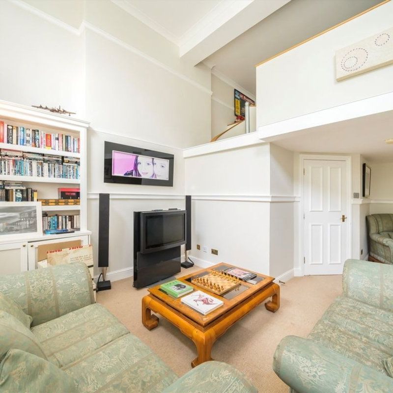 Southey Road, SW19, London - Photo 1