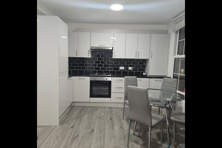 1 Bed Flat, Old Street, EC1V - Photo 4