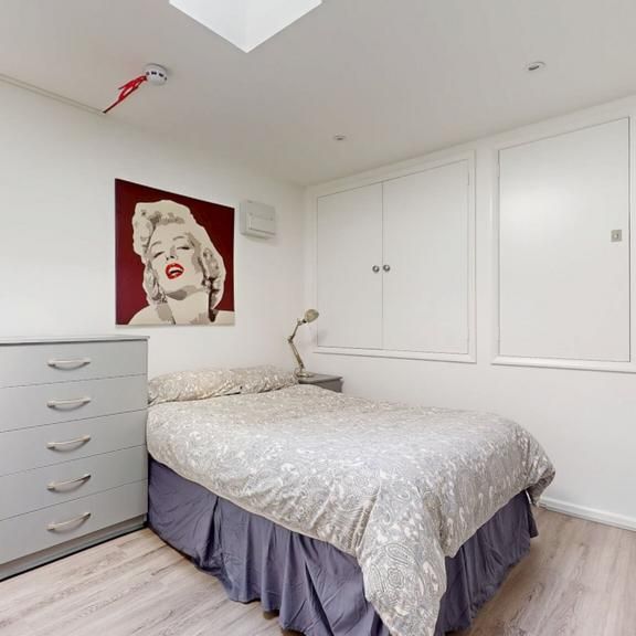 Studio to rent - Photo 1