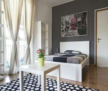 Via Pellegrino Rossi, Milan, Lombardy 20161 - Photo 3