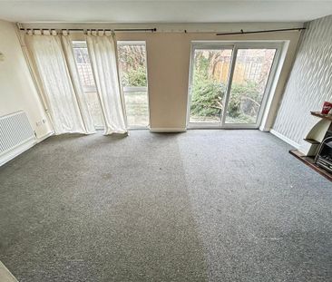 4 bedroom detached house to rent - Photo 3