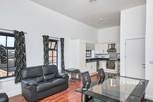 2 bedroom flat to rent - Photo 1