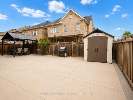 For Lease - 27 Brentwick Drive, Brampton, Ontario - Photo 2