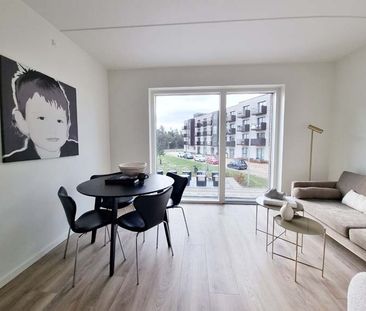 Nyopført 2-værelses lejlighed i flot og moderne boligkompleks - Foto 1