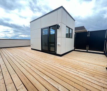 For Lease - 33 Guardhouse Crescent, Markham, Ontario - Photo 2