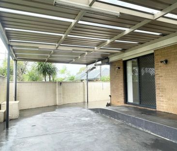 Well Presented 3 Bedroom Family Home Close to All Local Amenities! - Photo 4