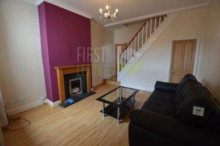 3 bedroom terraced house to rent - Photo 2