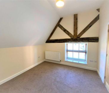 3 bedroom barn conversion to rent - Photo 1