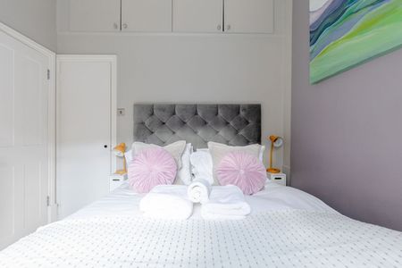 Warwick Way - Photo 3