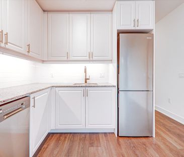 For Lease - 2343 Khalsa Gate Unit# 635, Oakville, Ontario - Photo 2