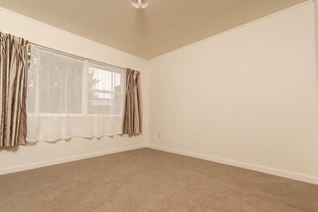 Very Tidy Brick and Tile - Photo 2