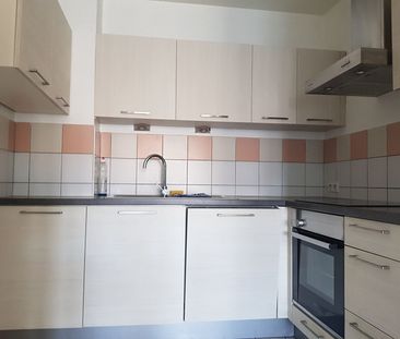 Location Appartement 2 pièces 53m² - Photo 4