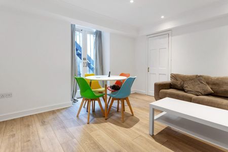 3 bedroom Flat To Let Total Size: 1199 SQ FT - Photo 3