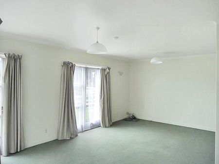 Convenient Location - Photo 2