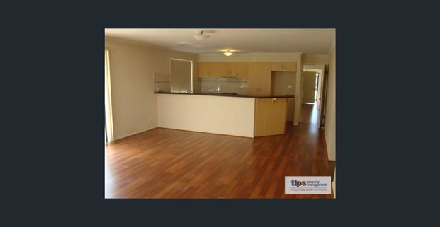 Neat 4 Bedroom Family Home - Photo 1