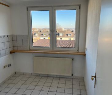 Schöne helle Dachgeschosswohnung zu mieten - Foto 1