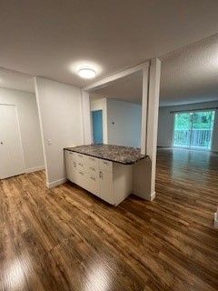 Spacious Top Floor 1 bedroom Condo North Nanaimo - Photo 2