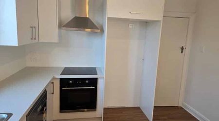 **STUDENT ACCOMODATION 2026-2027 BRAND NEW RENO** - Photo 4