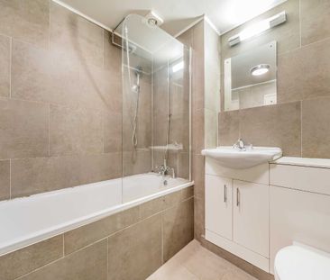 Ladbroke Grove, North Kensington, W10, London - Photo 1